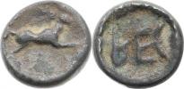 AE Obol (480-456 př. Kr.); A: Zajíc běžící vpravo / REC v kruhu