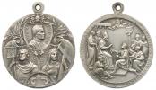 Pius X. Medaile 1913 k 1600 výročí Konstantinova ediktu. (Kissing) A: Tři katuše s poprsími papeže